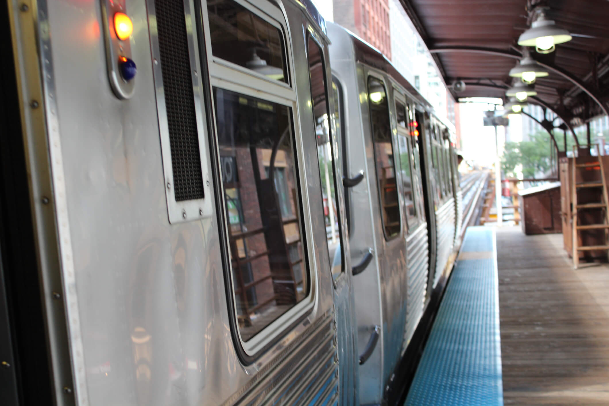 Public Transit Guide For Chicago's Rogers Park Neighborhood