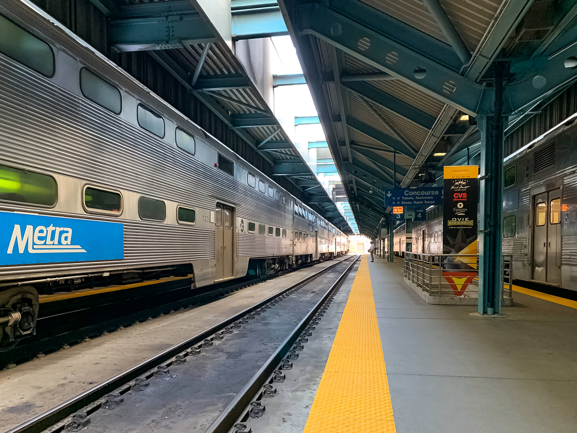 Commuting to Chicago From Apartment in the Suburbs