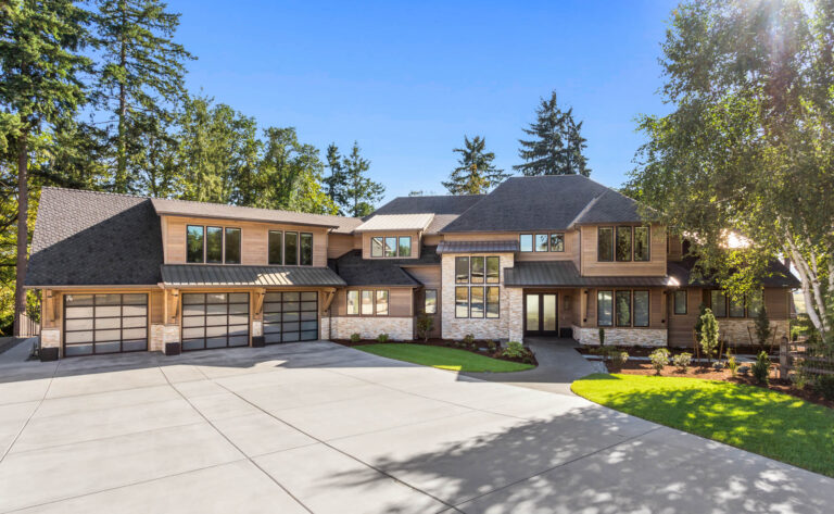 Which Chicago North Shore Suburbs Have the Largest Mansions?